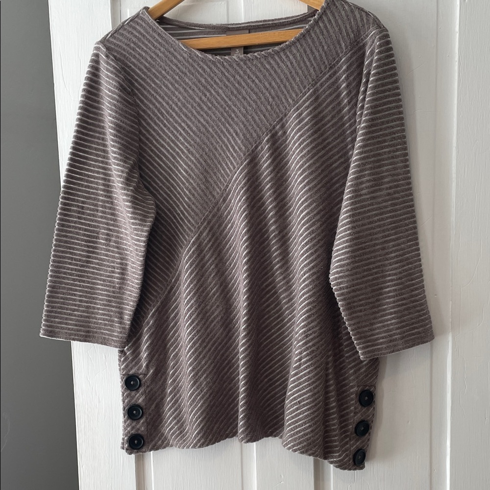 Chico's Gray Striped Long Sleeve Top